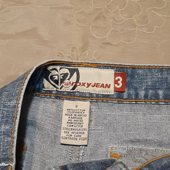 ROXY JEANS SHORT SIZE 3 WOMENS STRETCH EXELLENT - Picture 3 of 5